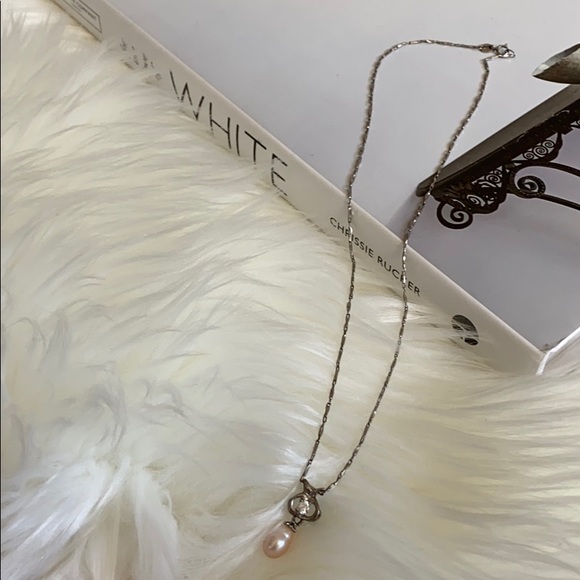 Dainty Freshwater Blush Pearl on Braided Silver Chain Necklace ft. Crystal - Picture 3 of 4